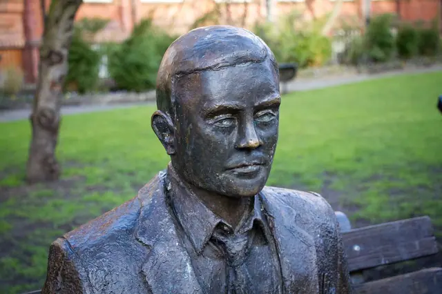 10 things you probably didn't know about Alan Turing