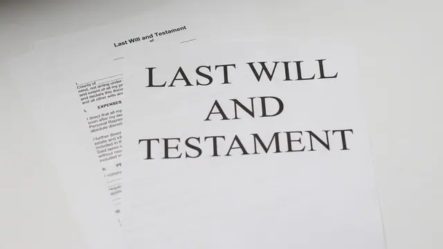 Who has the right to see a will after a death in Scotland?