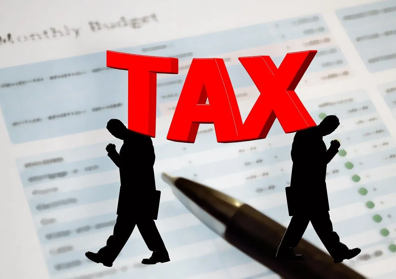 What tax breaks are available to employees who work from home?