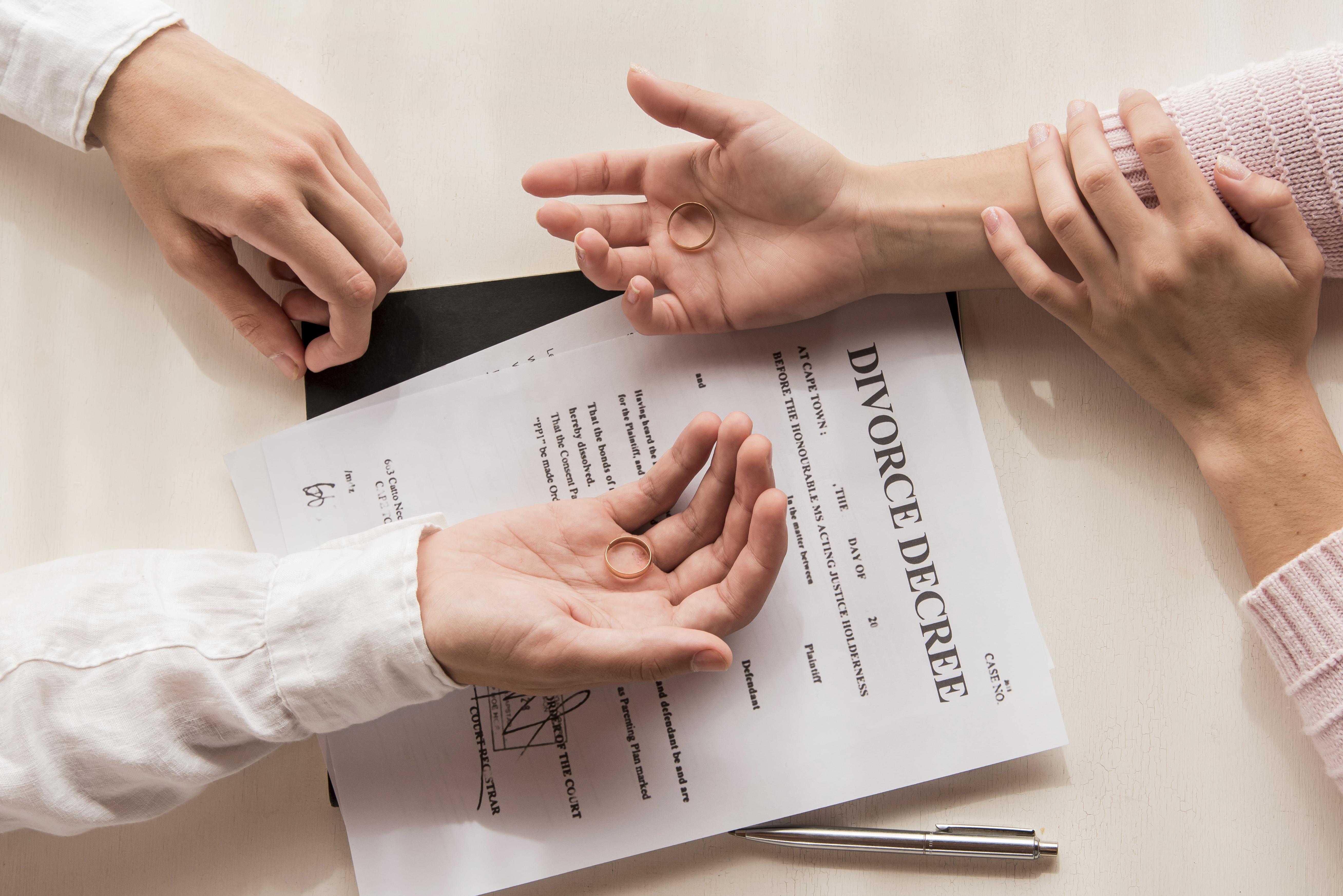 What is the simplified divorce process in Scotland?