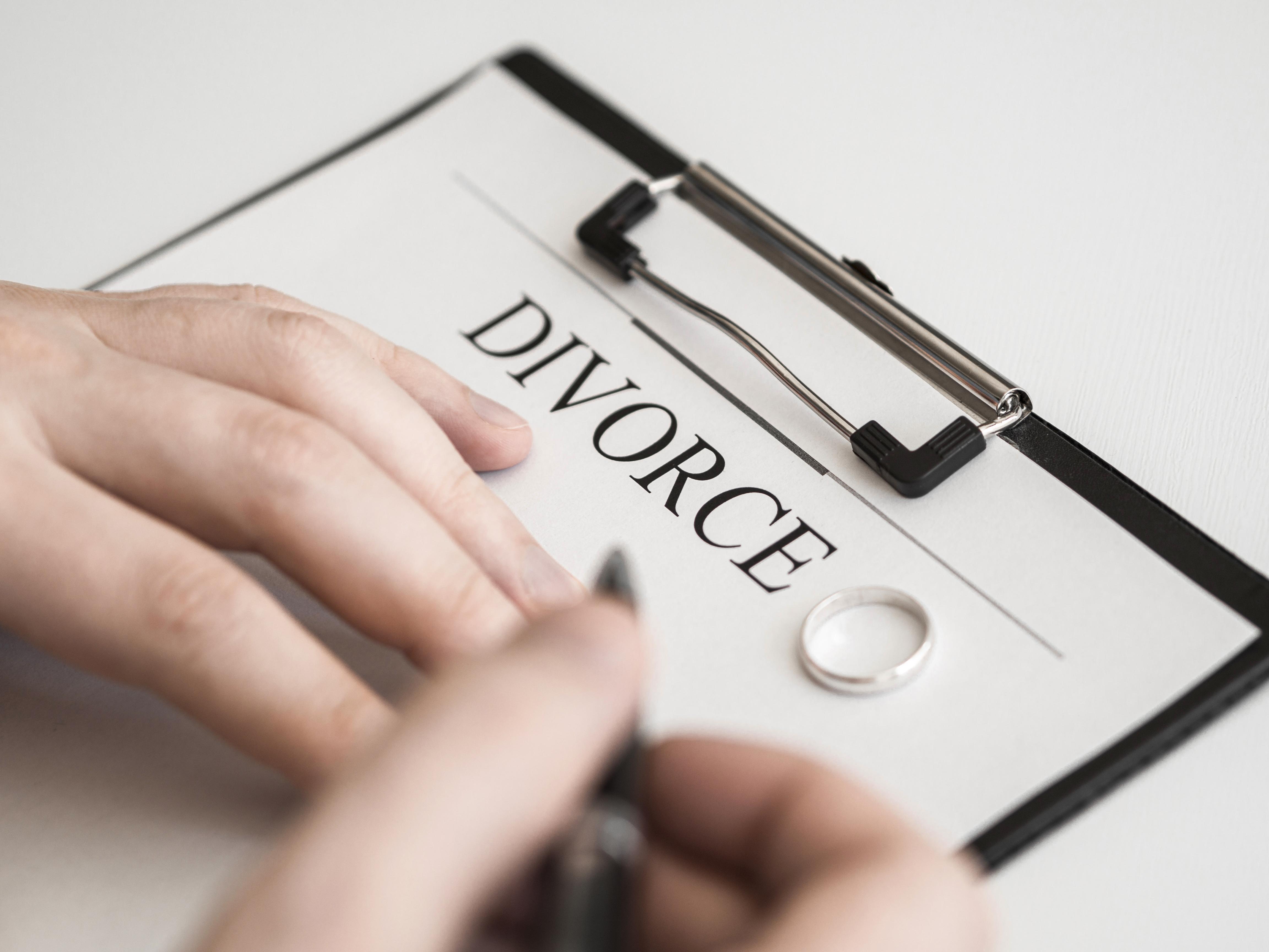 Can I get divorced in Scotland if my spouse lives abroad?