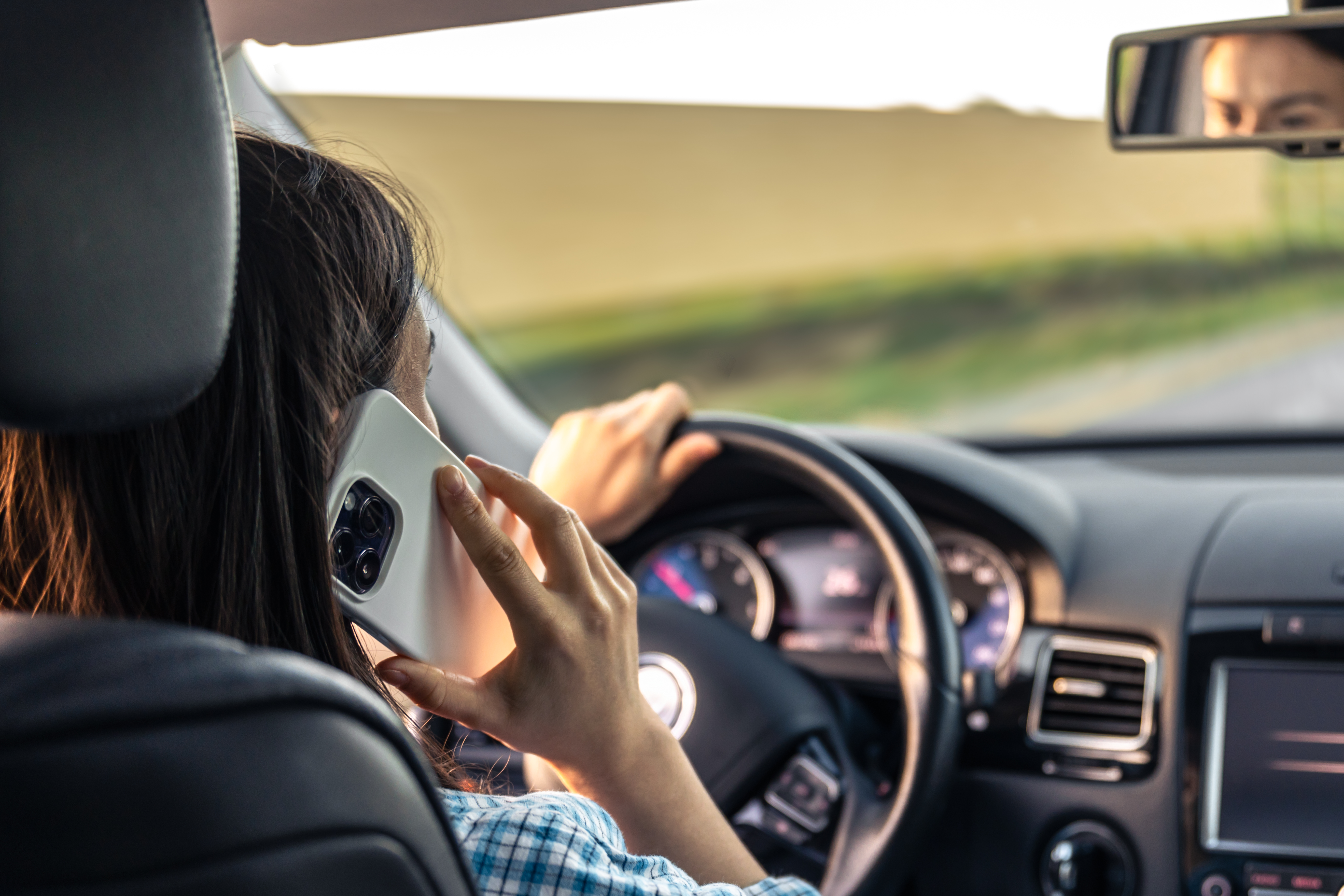 Can Using a Mobile Phone Lead to a Dangerous Driving Conviction?